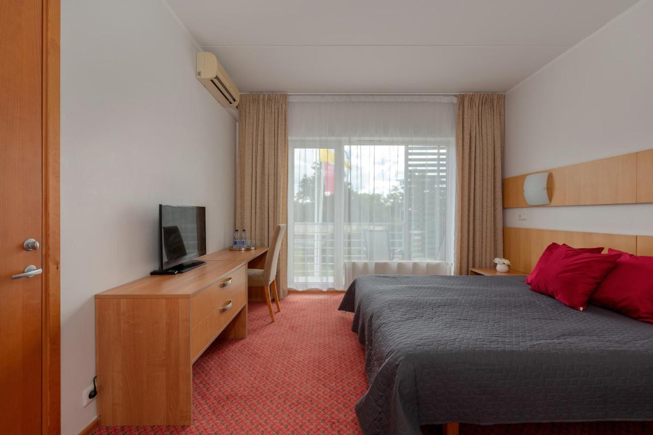 Raadimoisa Hotell Тарту Экстерьер фото